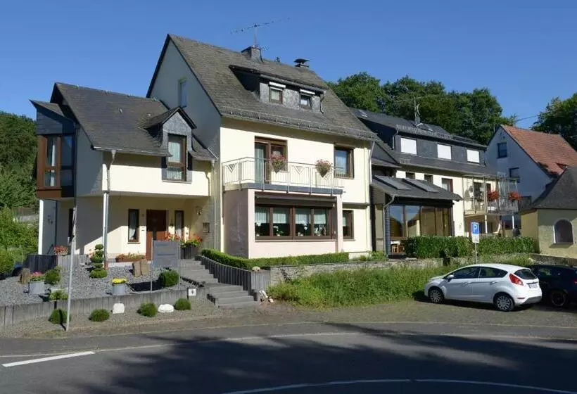 Majatalo Gästehaus Petra