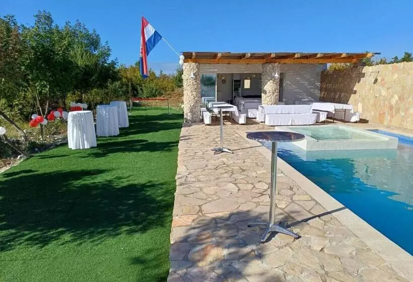 پانسیون Guesthouse Casa Bevanda