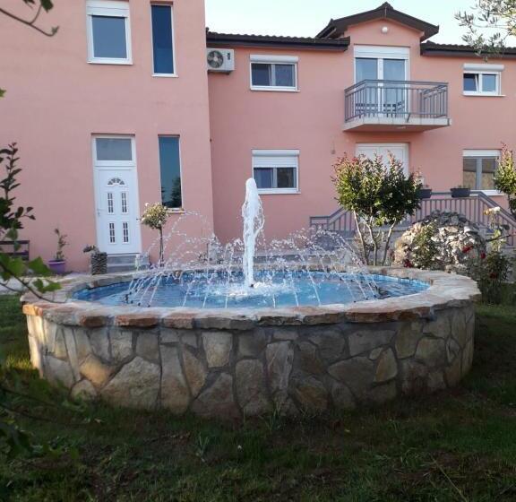 پانسیون Guesthouse Casa Bevanda