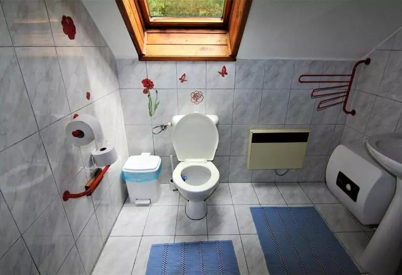 Majatalo Penzion U Kostela Mláka