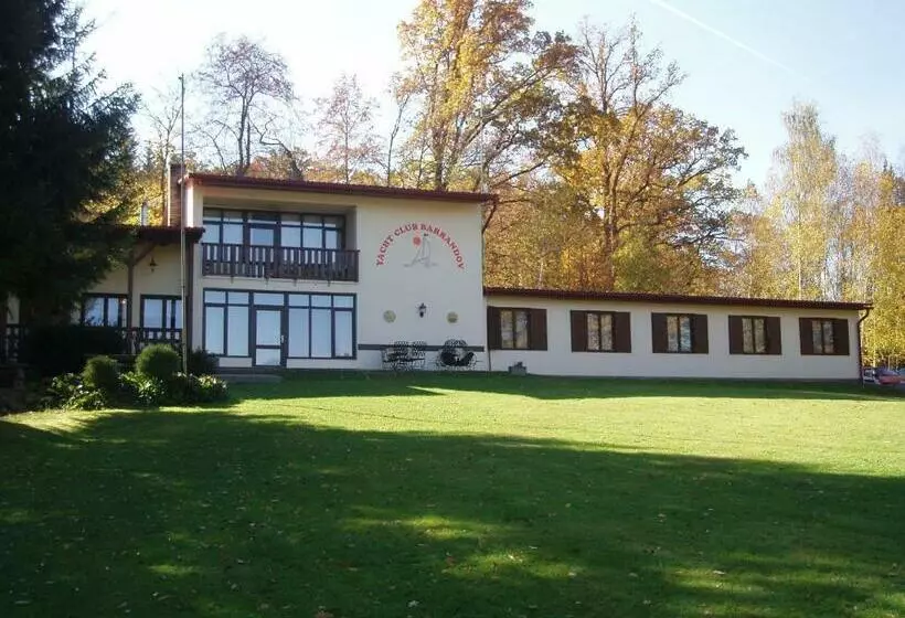 Majatalo Yacht Club Barrandov