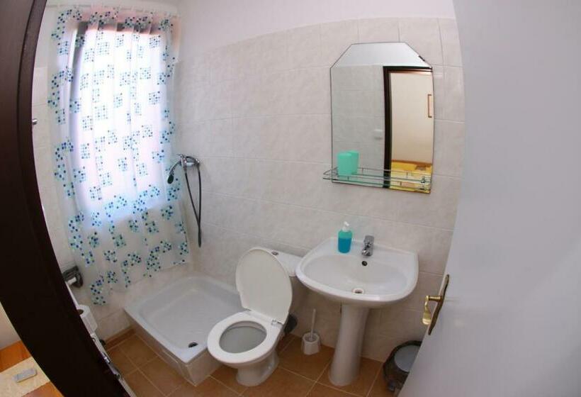 פנסיון Yacht Club Barrandov