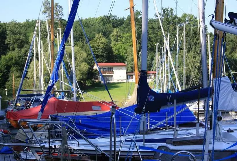 Majatalo Yacht Club Barrandov