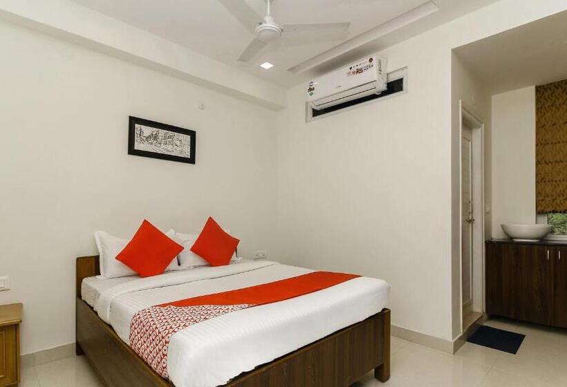 Capital O Hotel Green Leaf