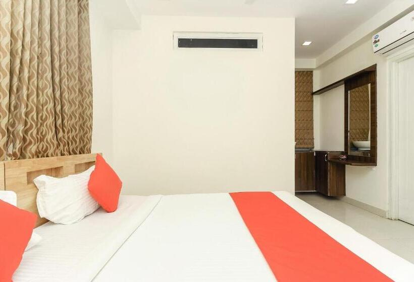 Capital O Hotel Green Leaf