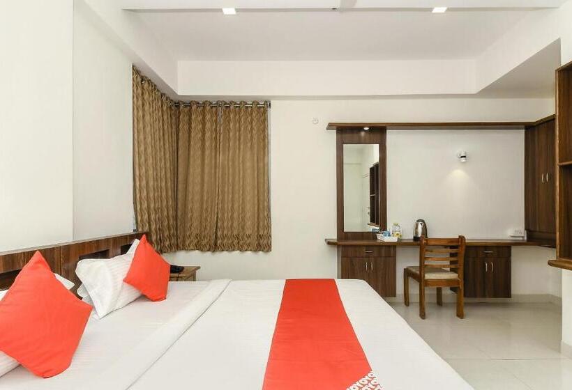 Capital O Hotel Green Leaf