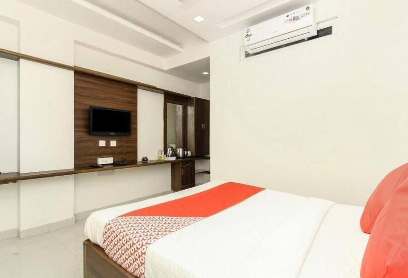 Capital O Hotel Green Leaf