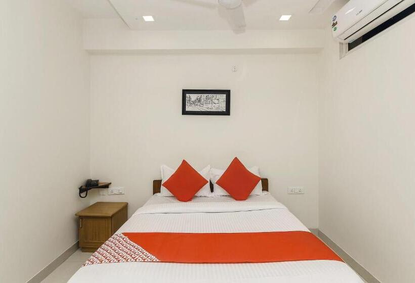 Capital O Hotel Green Leaf