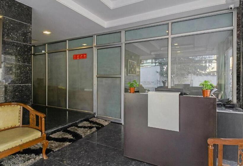 Capital O Hotel Green Leaf