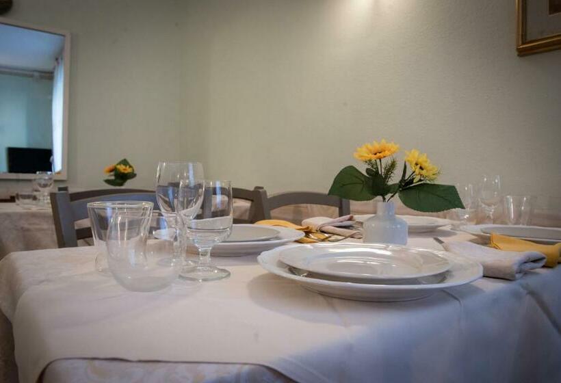 בית מלון כפרי Eden