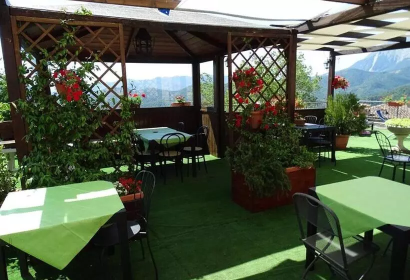 Hotelli Monti Azzurri