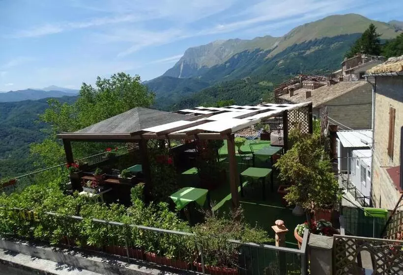 Hotelli Monti Azzurri