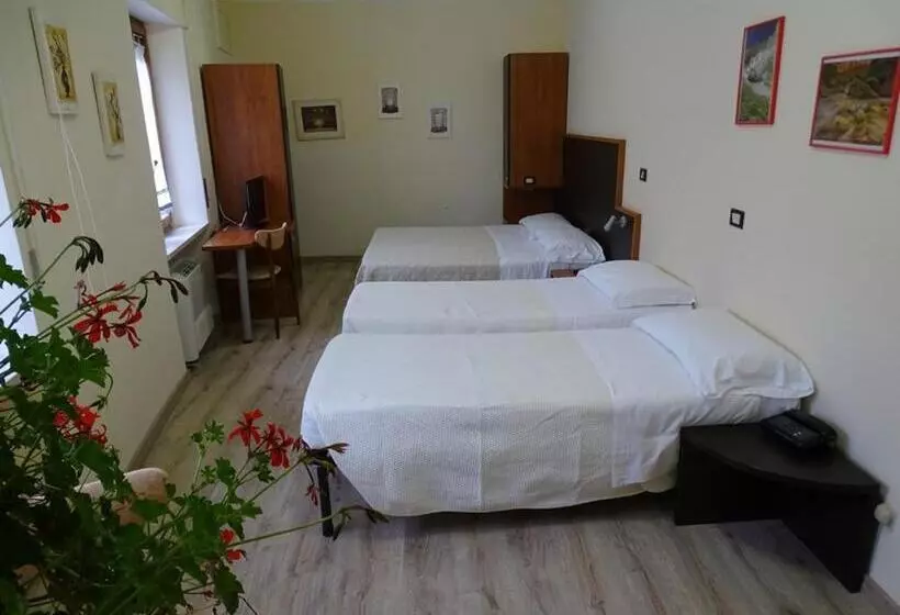 Hotelli Monti Azzurri