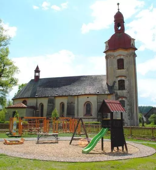 Majatalo Penzion Na Faře