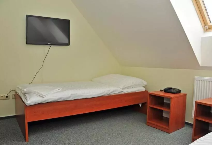 Majatalo Penzion Na Faře