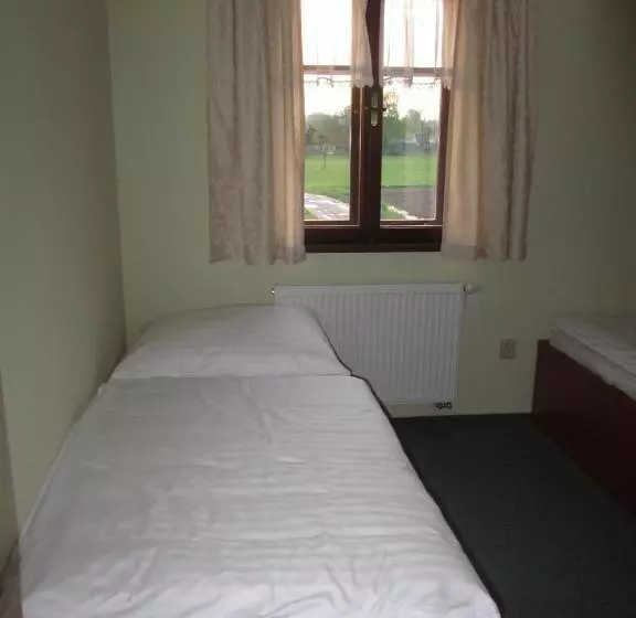 Majatalo Penzion Na Faře