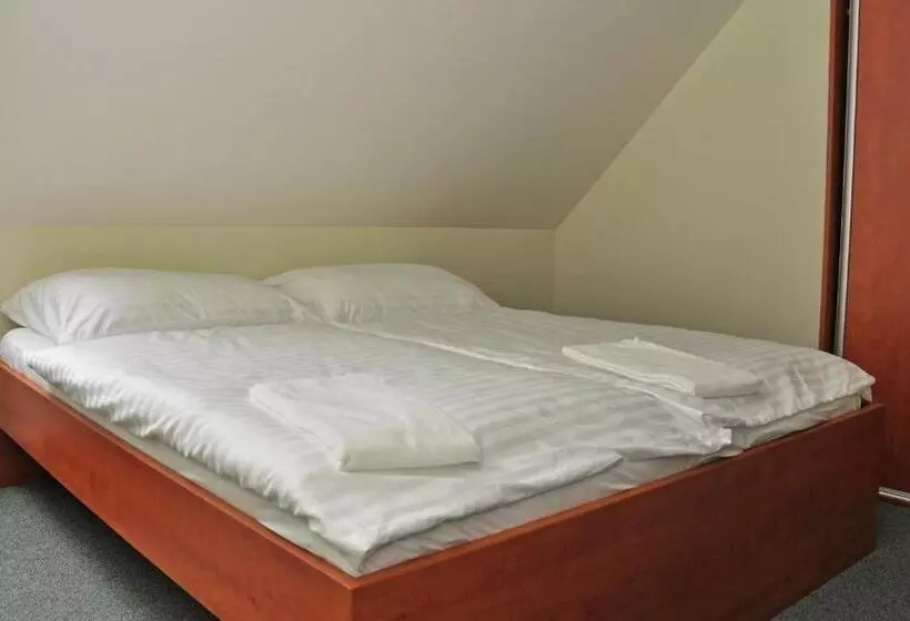 Majatalo Penzion Na Faře