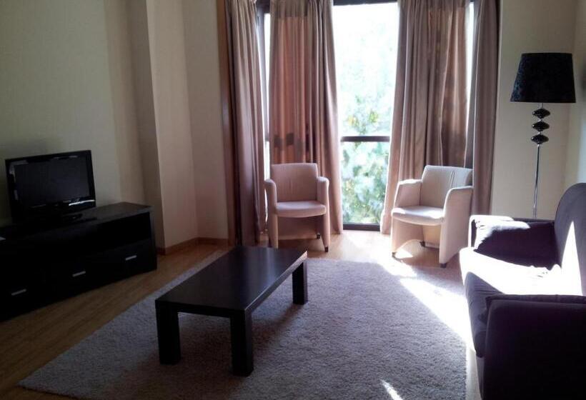 Av Apartamentos Lobios