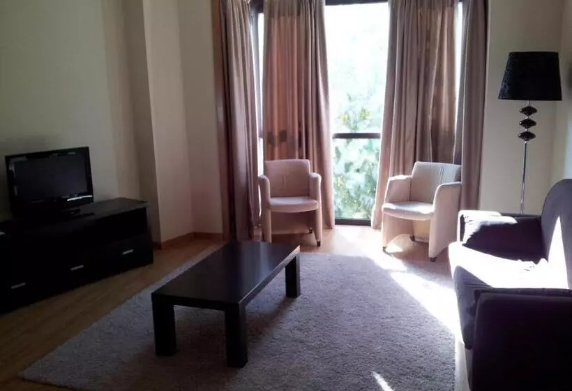 Av Apartamentos Lobios