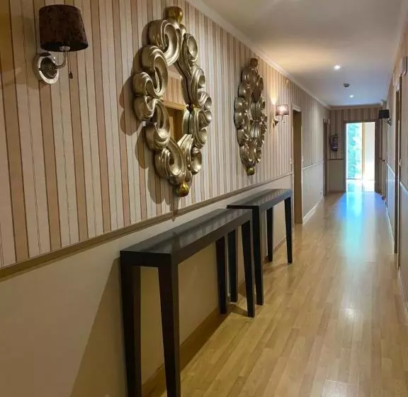 Av Apartamentos Lobios