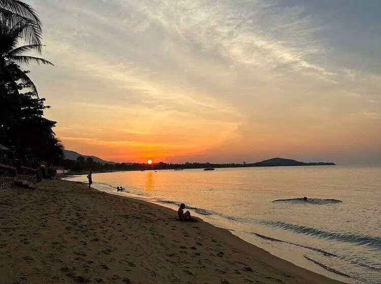 בית מלון כפרי Adarin Beach Resort