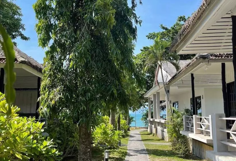 בית מלון כפרי Adarin Beach Resort