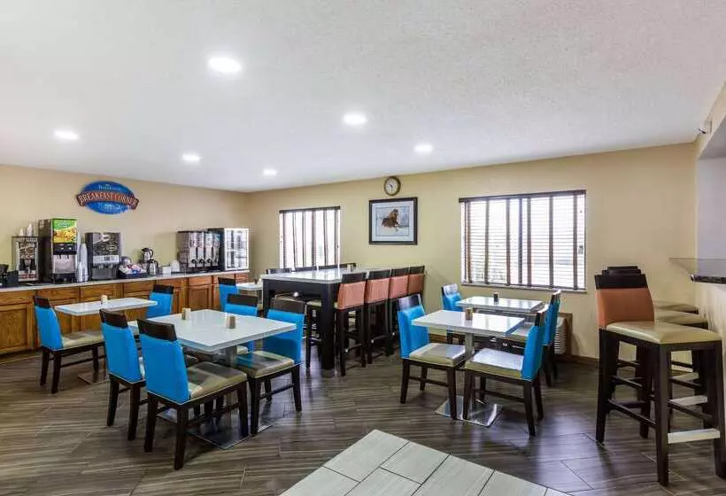 Отель Baymont By Wyndham Louisville South I 65