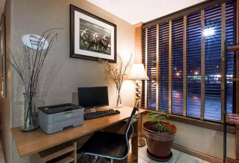 Отель Baymont By Wyndham Louisville South I 65