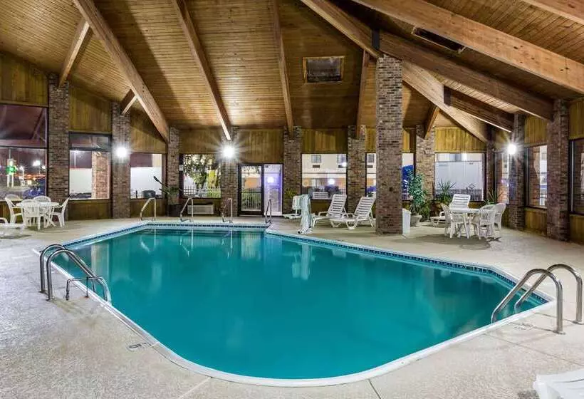 Отель Baymont By Wyndham Louisville South I 65