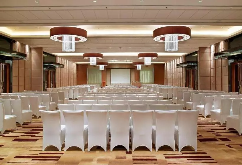 هتل Four Points By Sheraton Beijing, Haidian