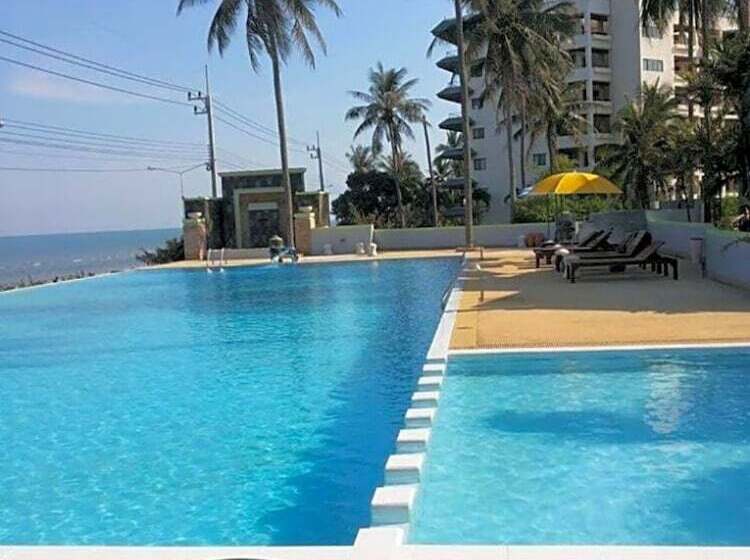 Hotelli Golden Pine Beach Resort