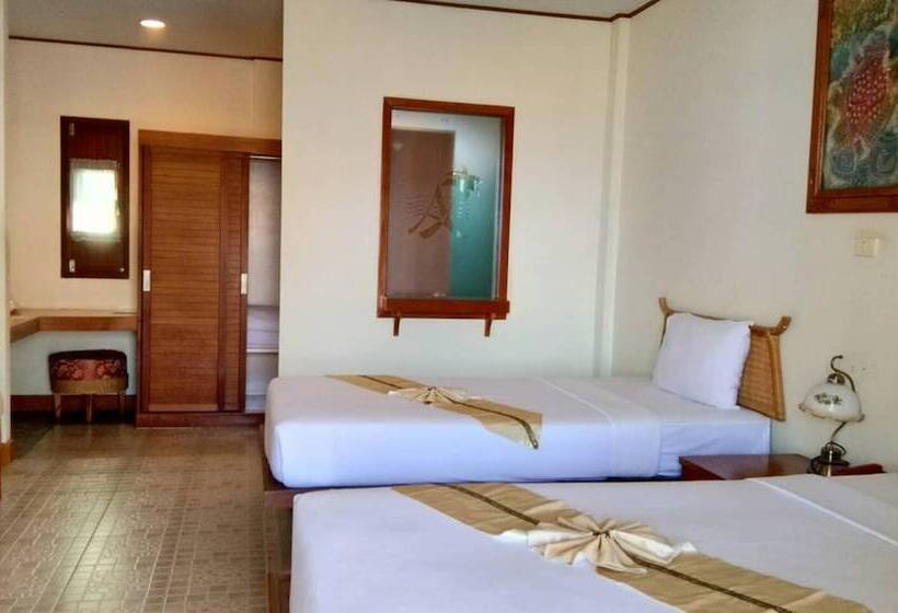 Hotelli Golden Pine Beach Resort