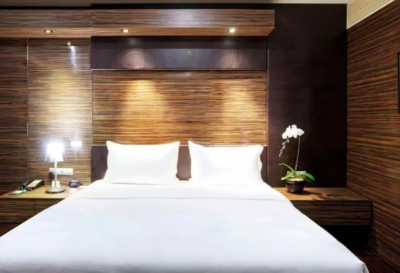 호텔 Holiday Inn Shanghai Hongqiao West, An Ihg