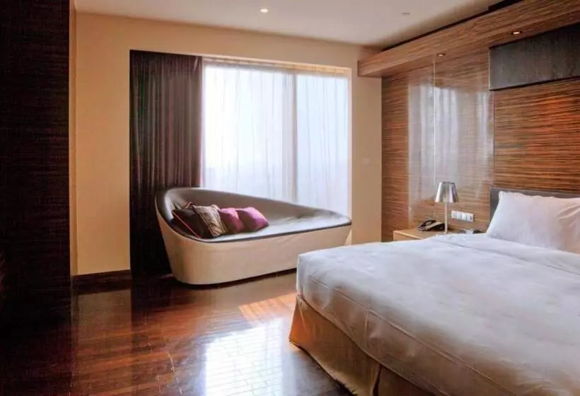 호텔 Holiday Inn Shanghai Hongqiao West, An Ihg