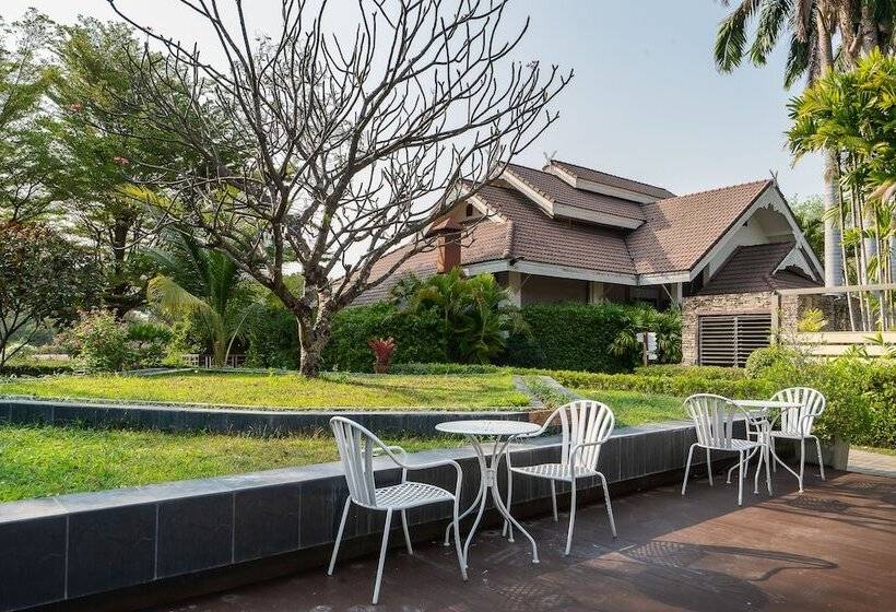 호텔 Le Charme Sukhothai Historical Park