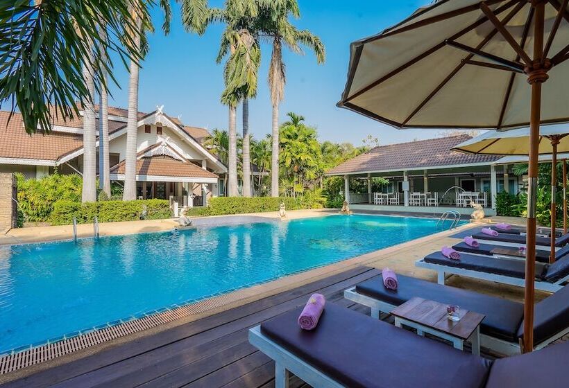 호텔 Le Charme Sukhothai Historical Park