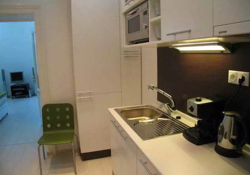 Szálloda Maly Trh Apartments