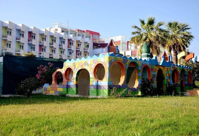 Отель Orient Resort