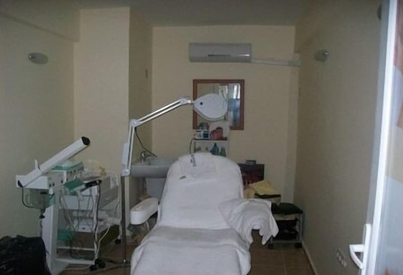 Отель Orient Resort