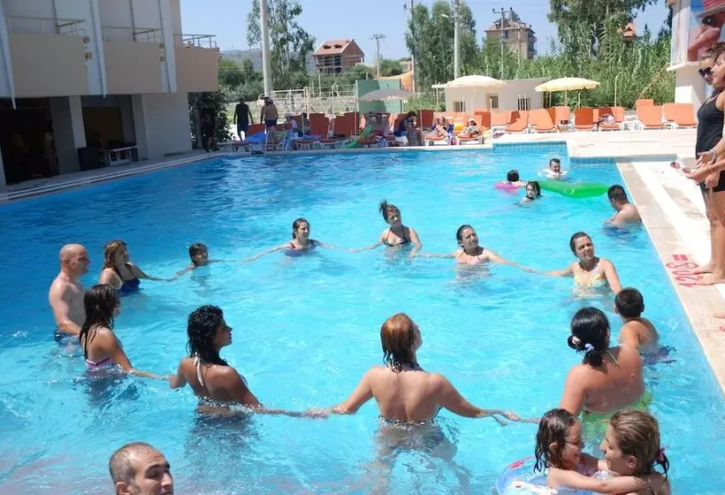 호텔 Orient Resort