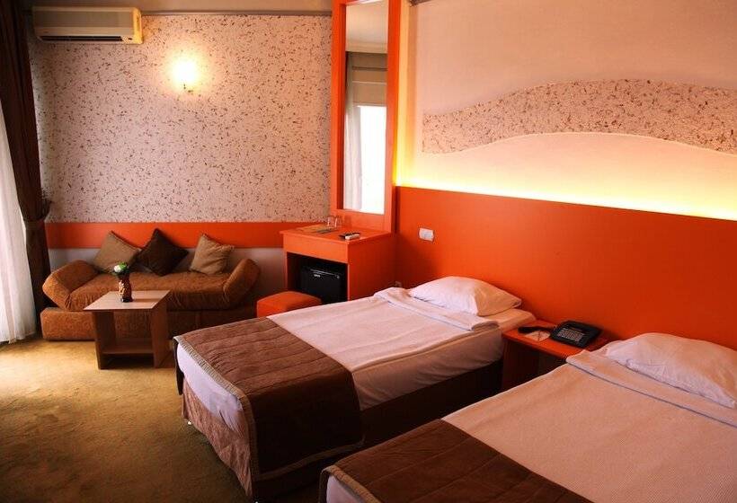 Отель Orient Resort