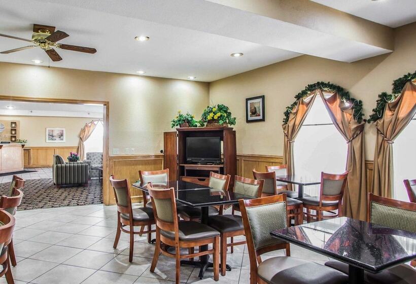 בית מלון כפרי Quality Inn Belton  Kansas City South