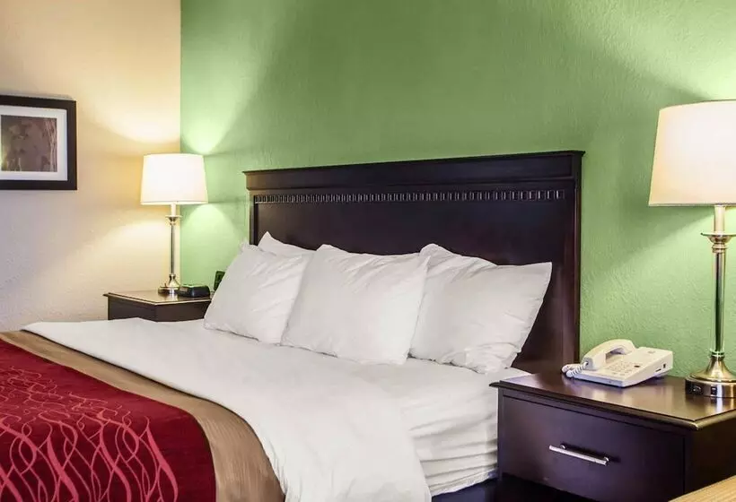 Отель Quality Inn Belton  Kansas City South