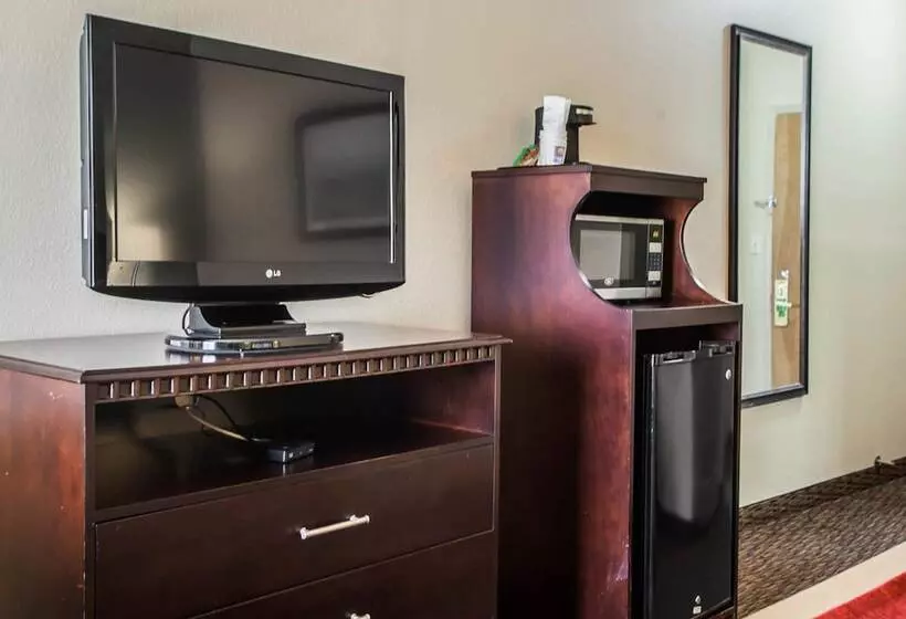 Отель Quality Inn Belton  Kansas City South