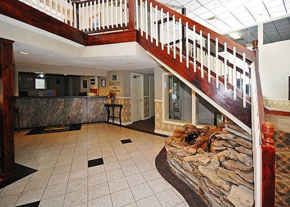 호텔 Rodeway Inn Brockton