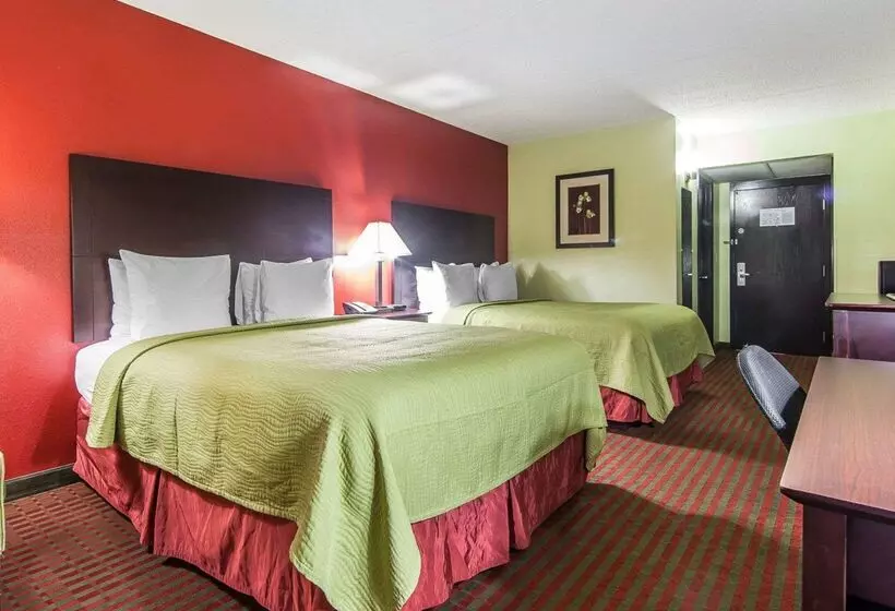 فندق Quality Inn West