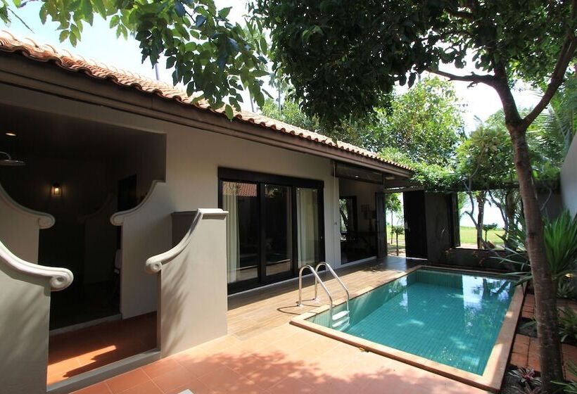 בית מלון כפרי Saree Samui