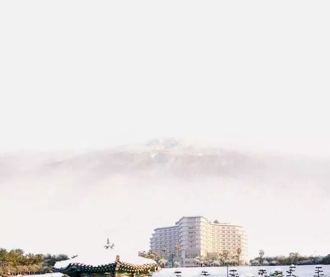 בית מלון כפרי Seogwipo Kal