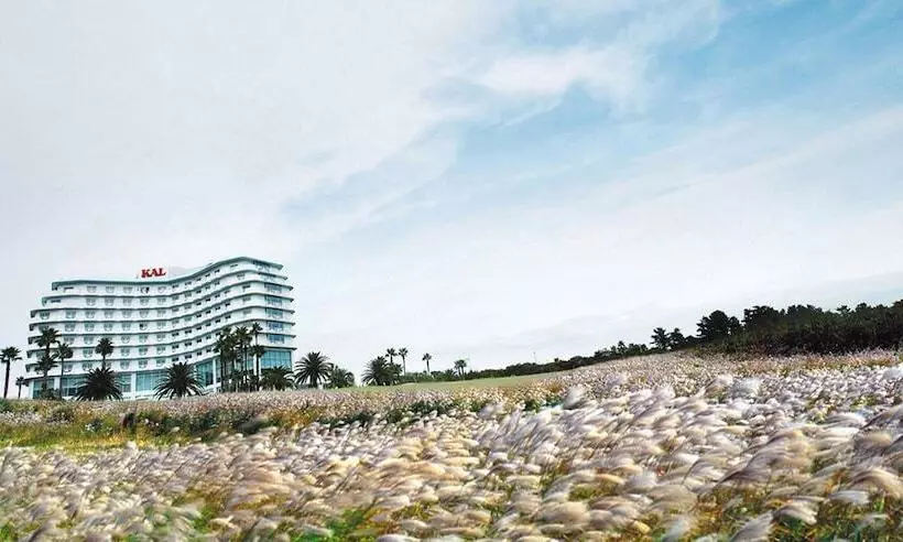 בית מלון כפרי Seogwipo Kal