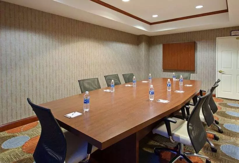 酒店 Staybridge Suites Fairfield Napa Valley Area, An Ihg